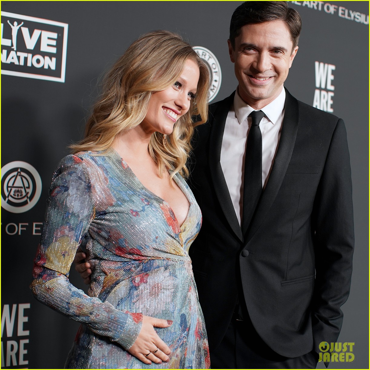 topher grace wife ashley expecting baby number 2 02